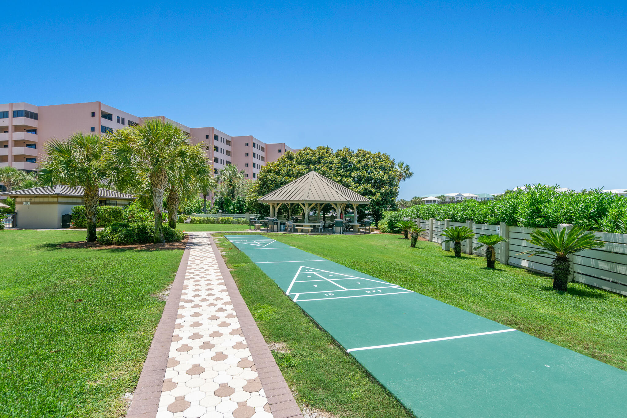 ISLANDER CONDO PH 2 - Residential