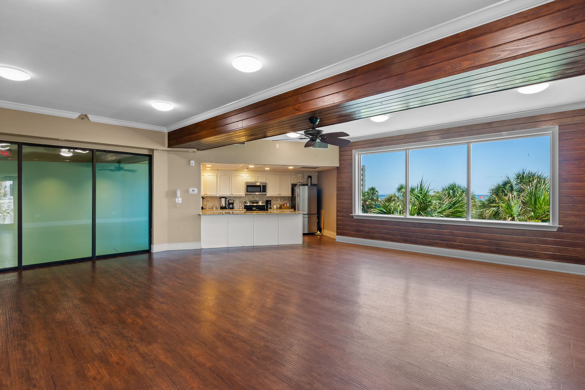 ISLANDER CONDO PH 2 - Residential