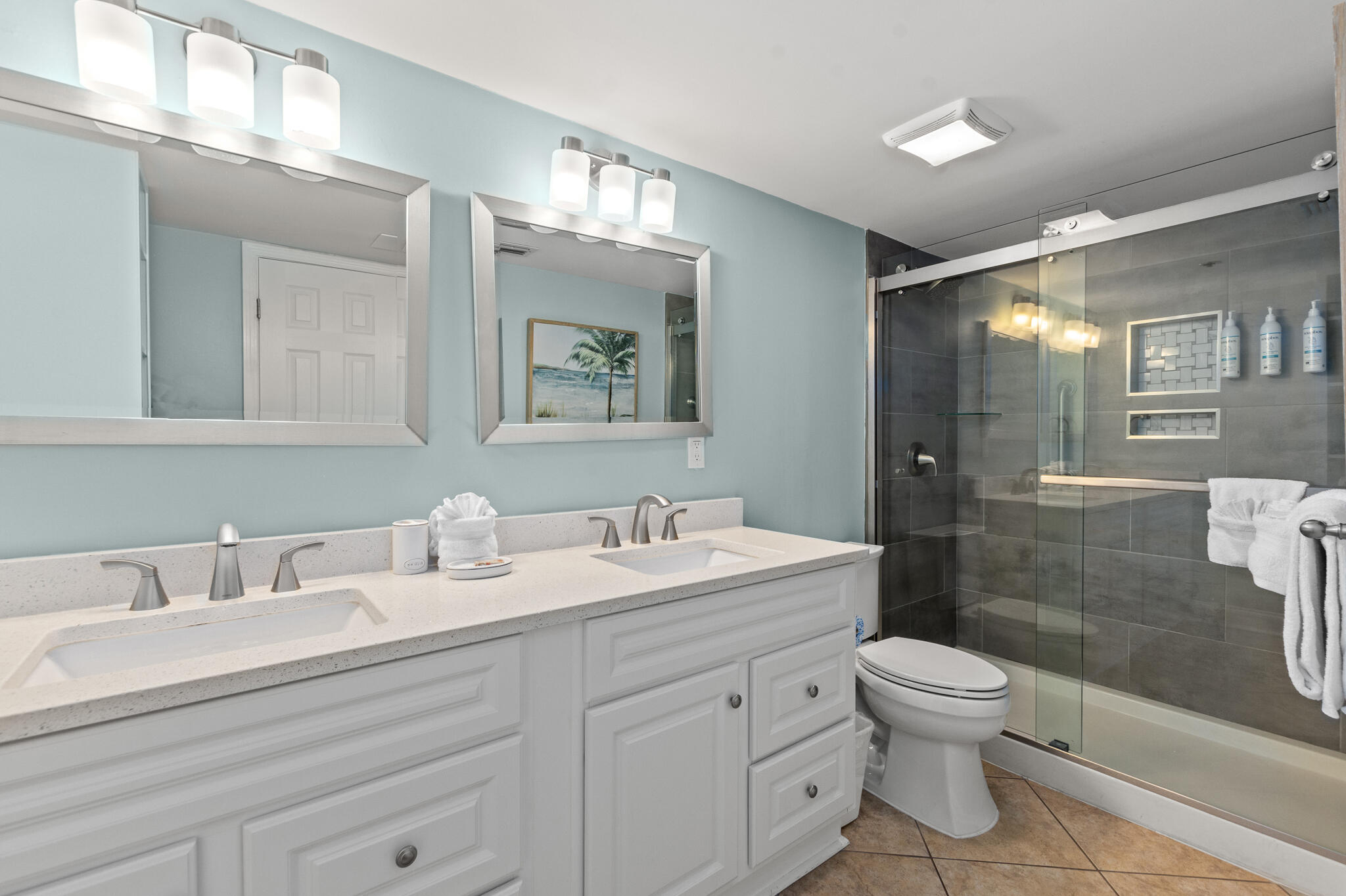 ISLANDER CONDO PH 2 - Residential