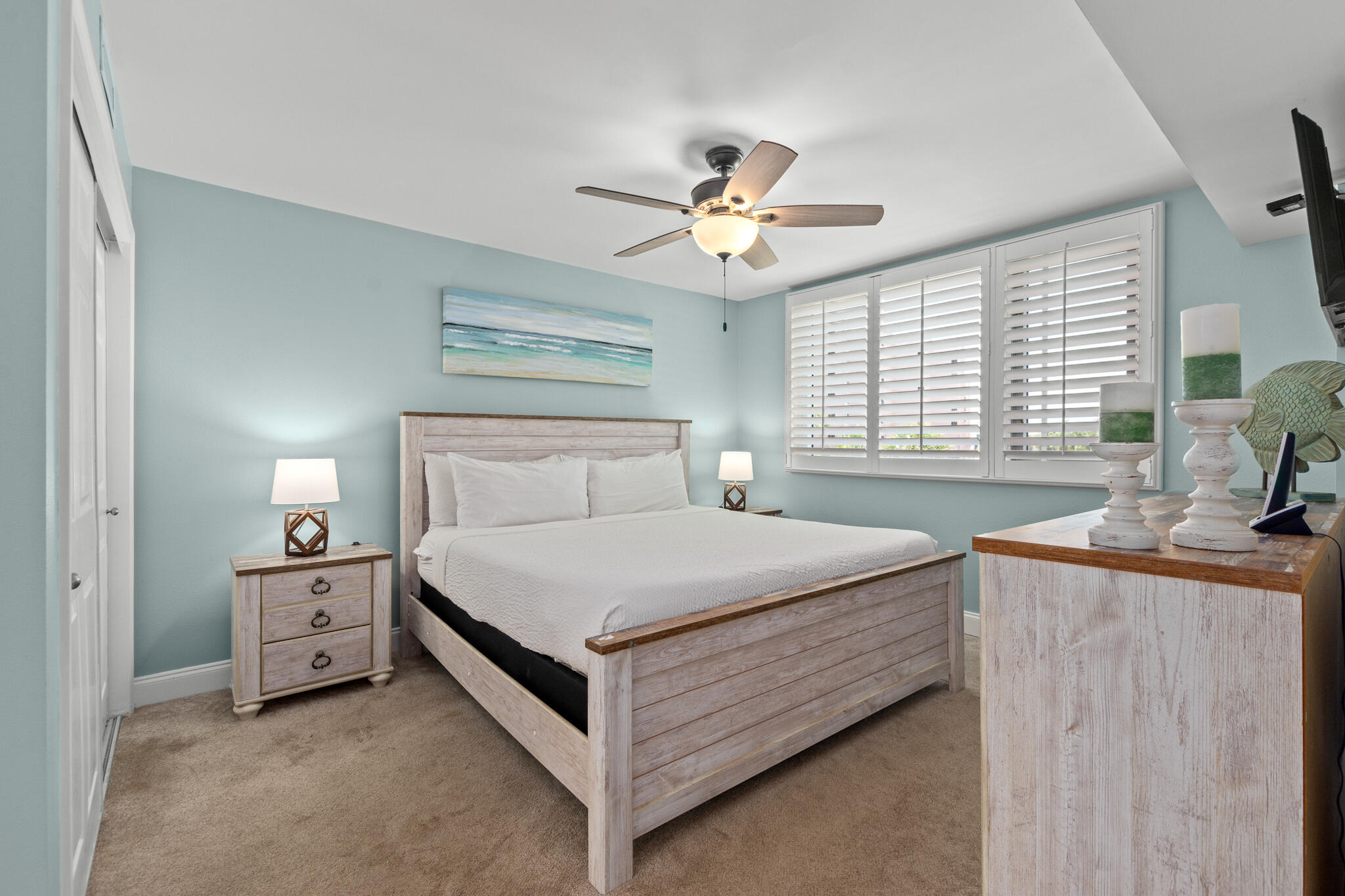 ISLANDER CONDO PH 2 - Residential
