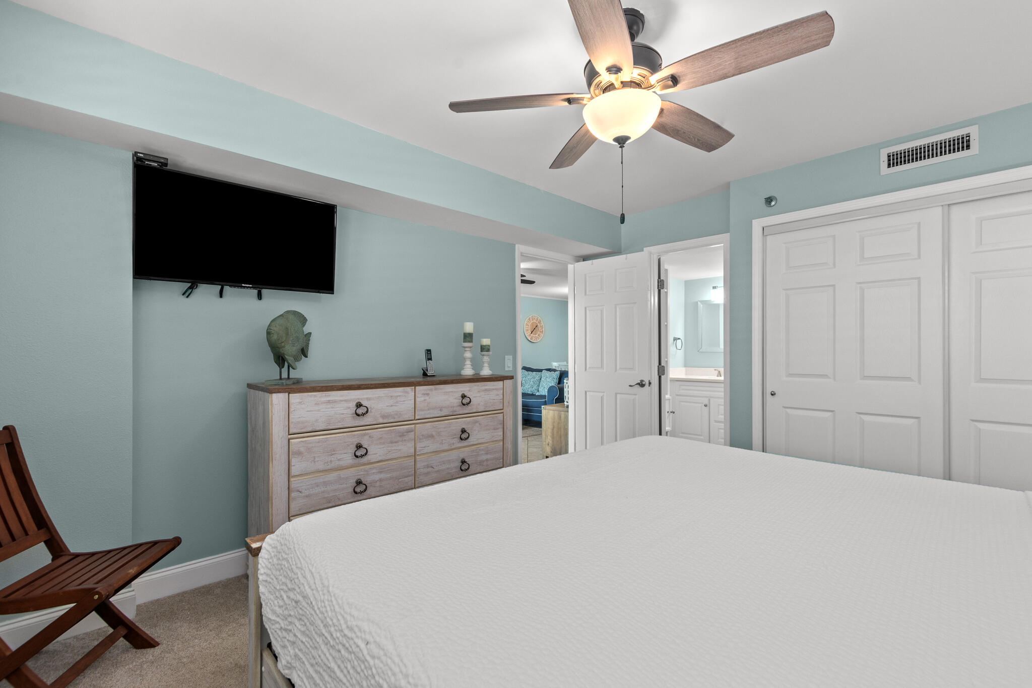 ISLANDER CONDO PH 2 - Residential
