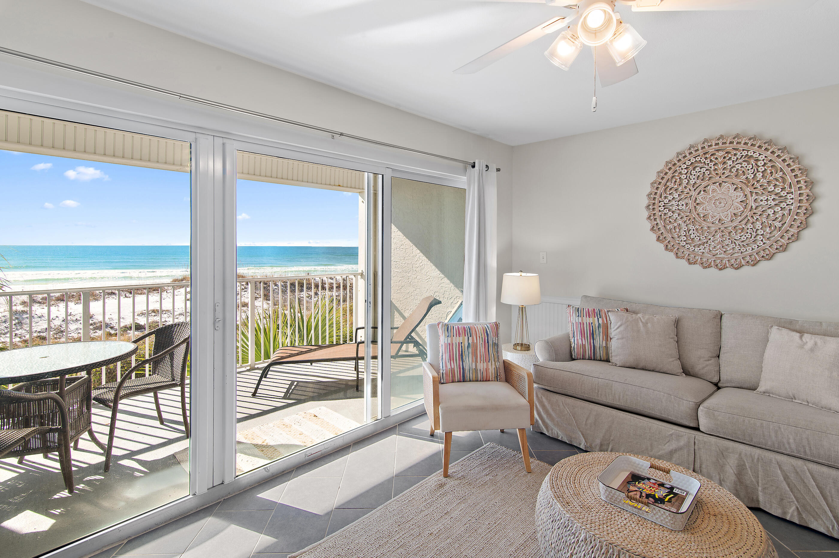 COMMODORE'S RETREAT - Residential