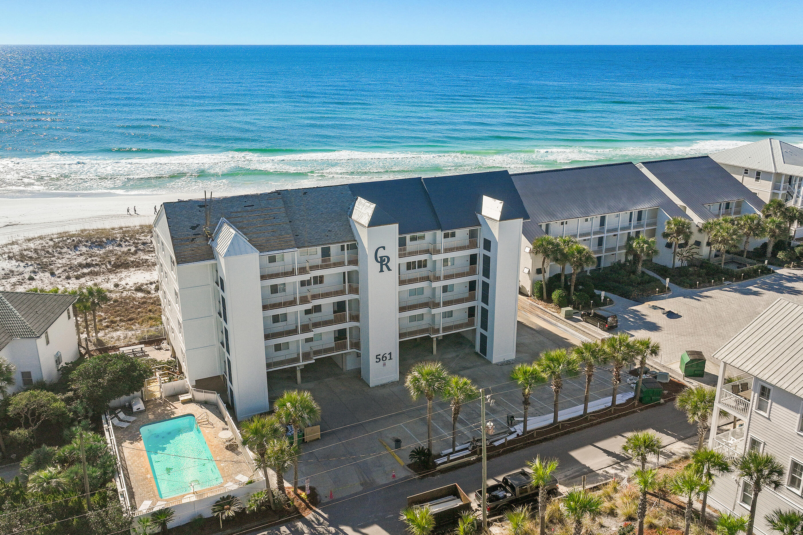 COMMODORE'S RETREAT - Residential