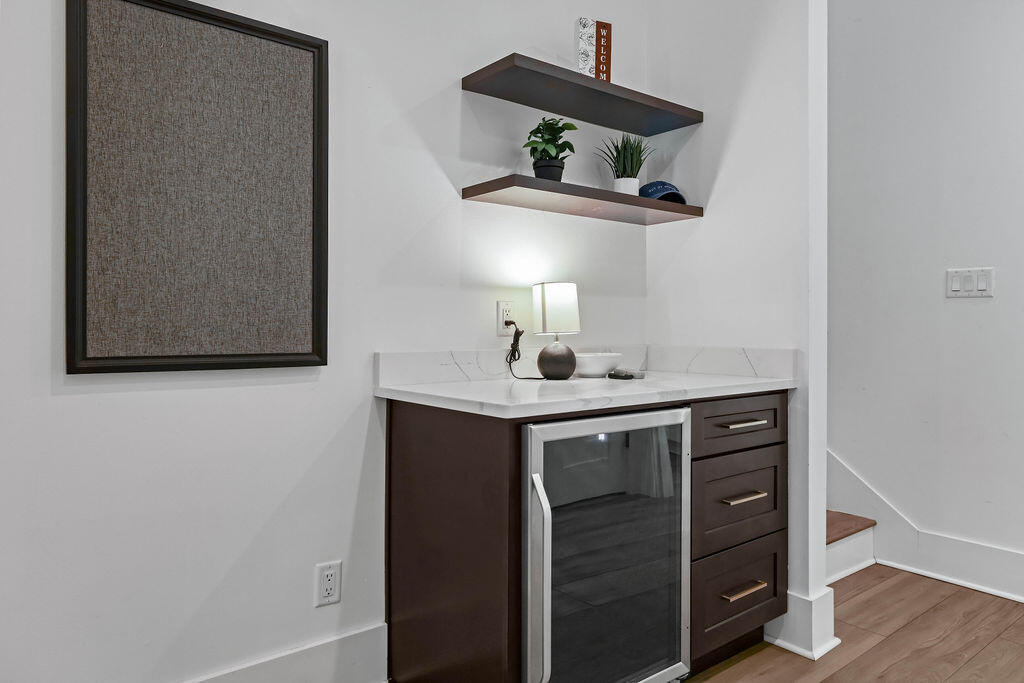 TREETOP VILLAGE - Residential