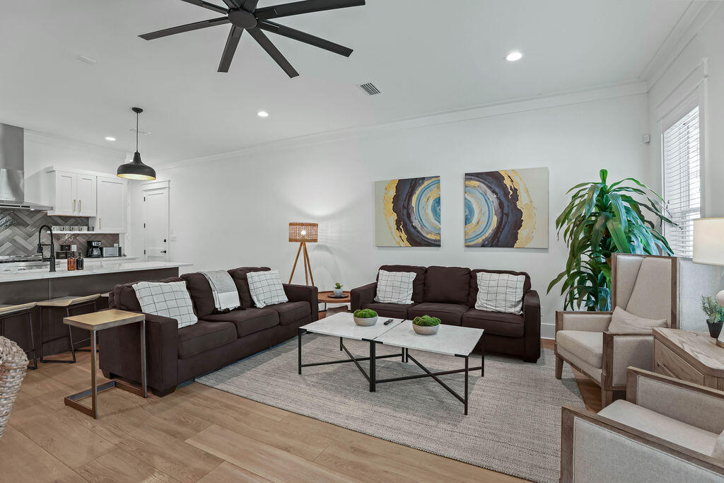 TREETOP VILLAGE - Residential