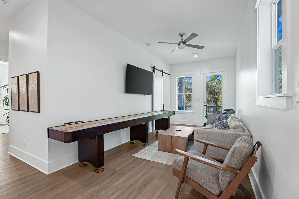 TREETOP VILLAGE - Residential