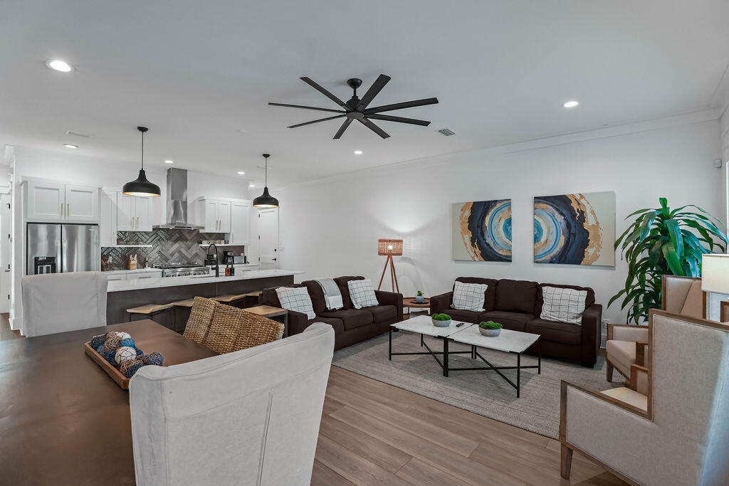 TREETOP VILLAGE - Residential