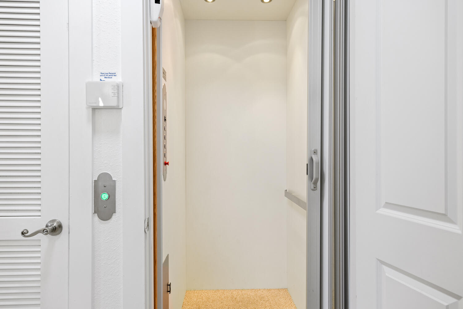 CASA DEL MAR - Residential