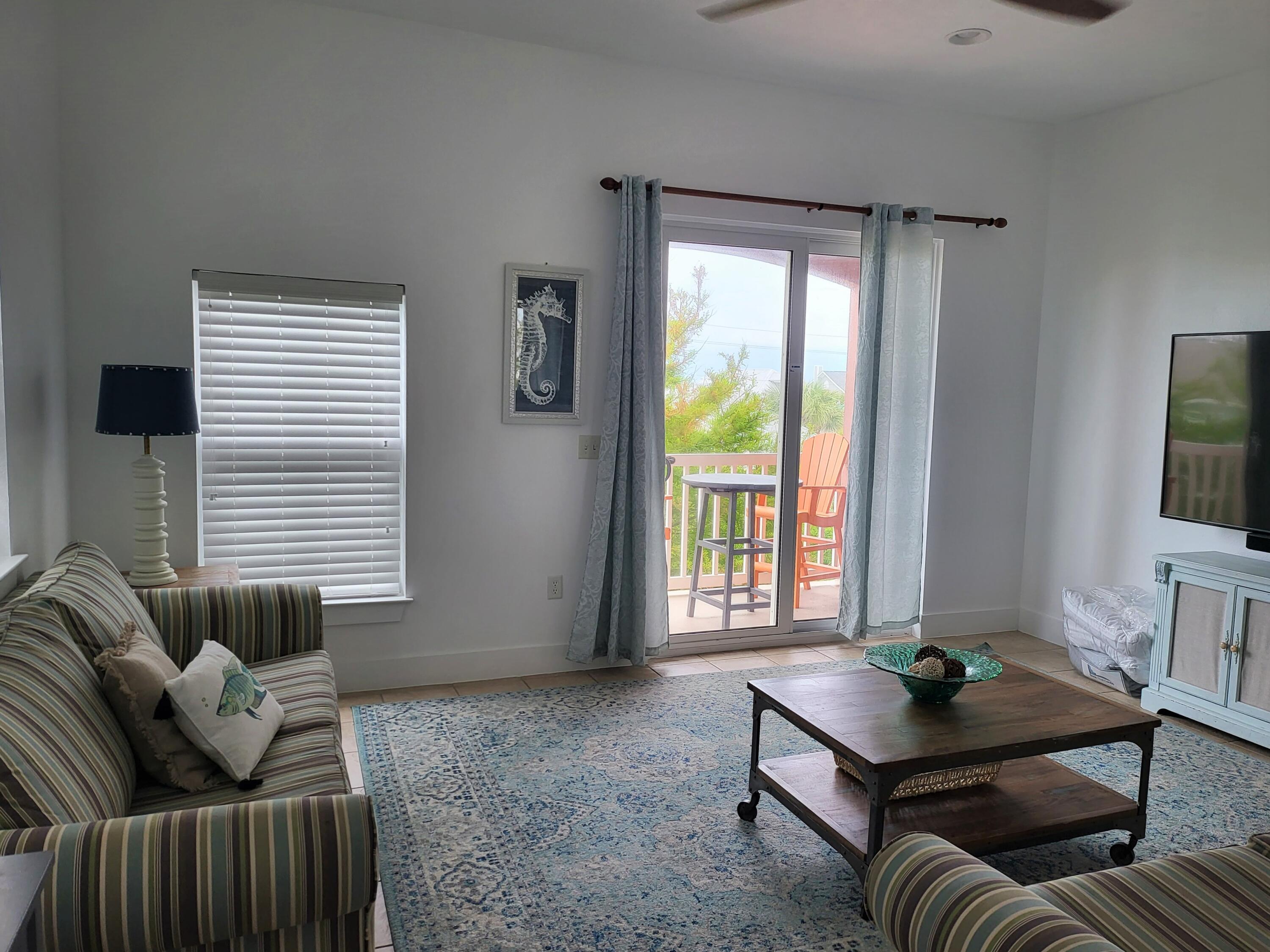 CASA DEL MAR - Residential