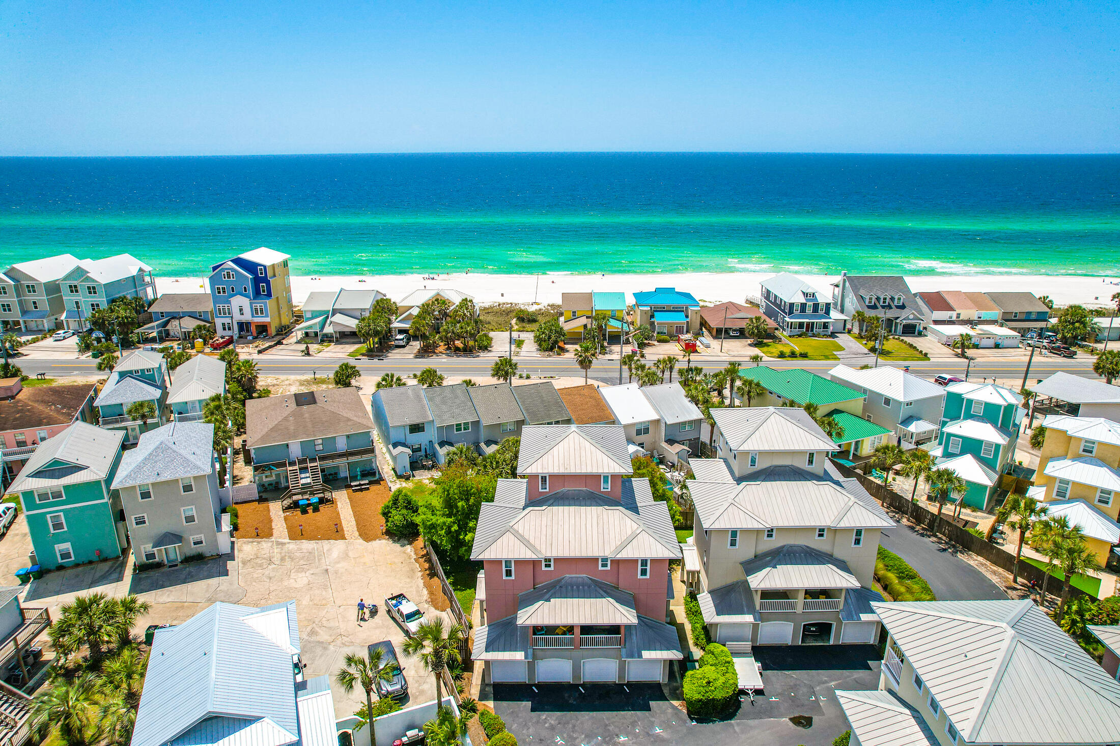 CASA DEL MAR - Residential