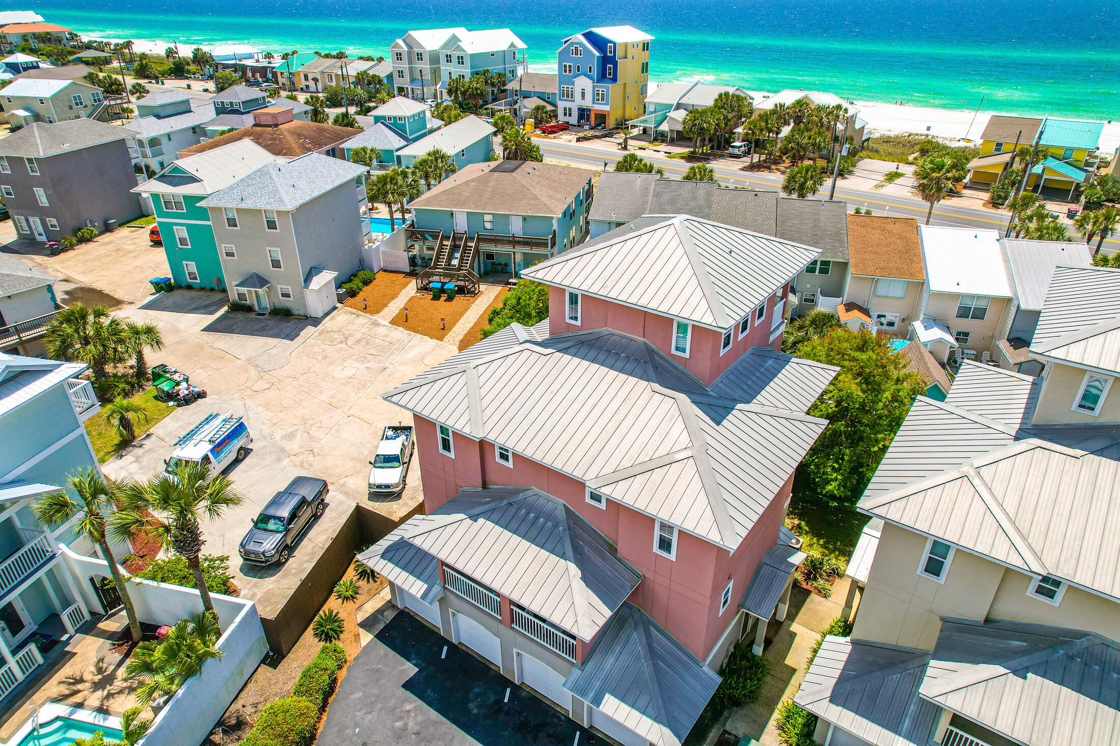 CASA DEL MAR - Residential