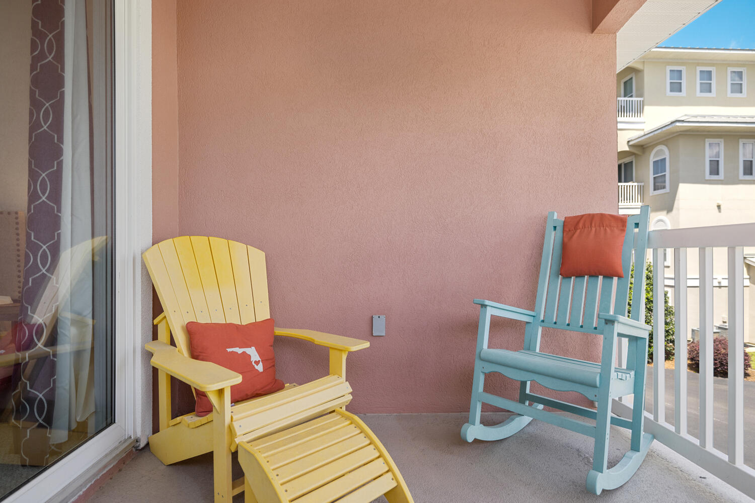 CASA DEL MAR - Residential