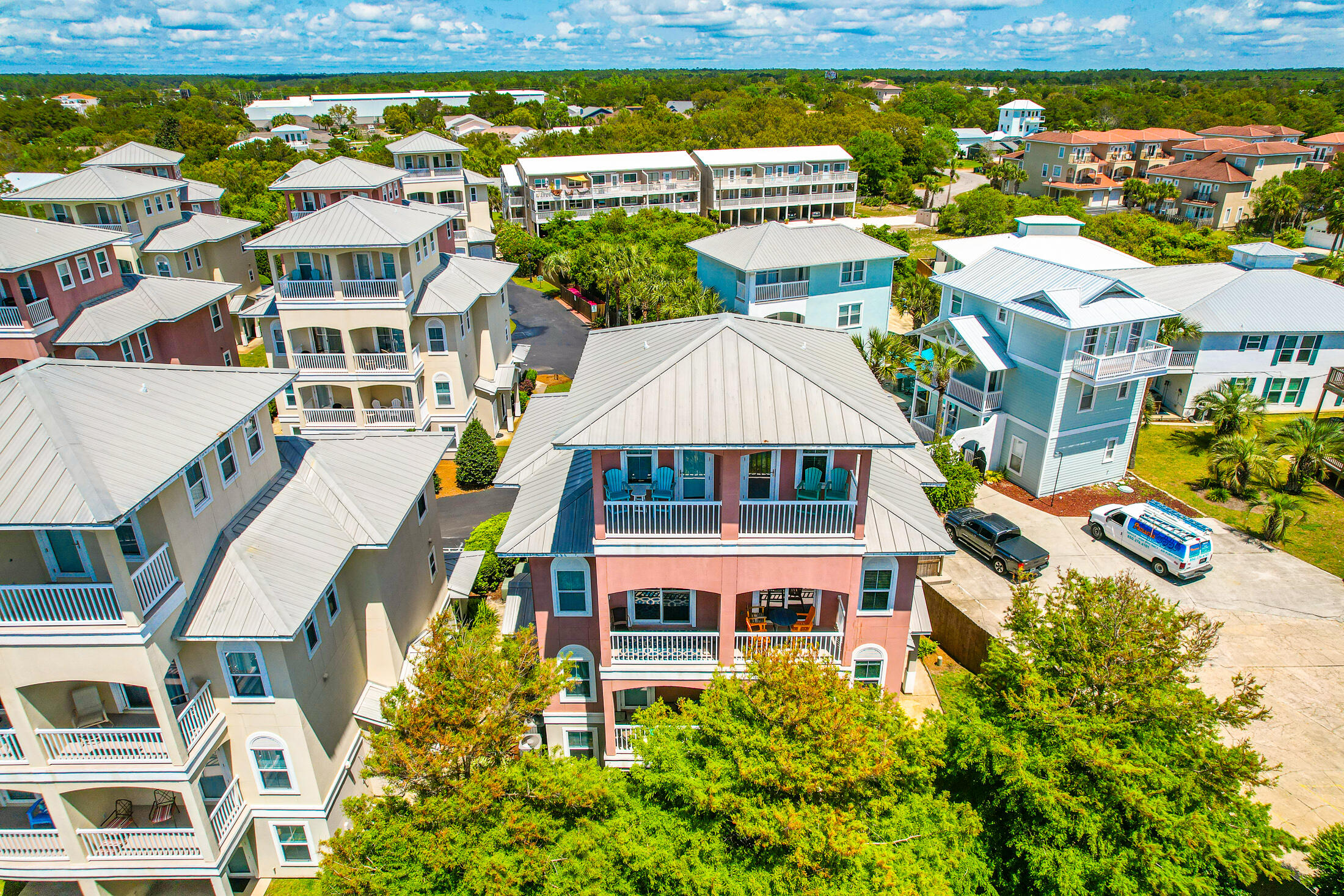 CASA DEL MAR - Residential