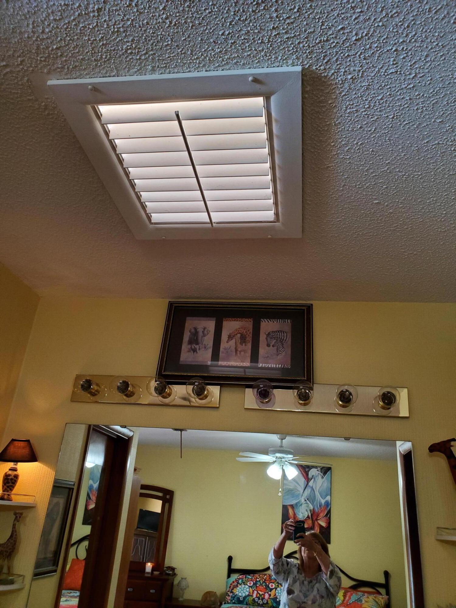 MARY ESTHER MANOR 1ST ADDN - Residential