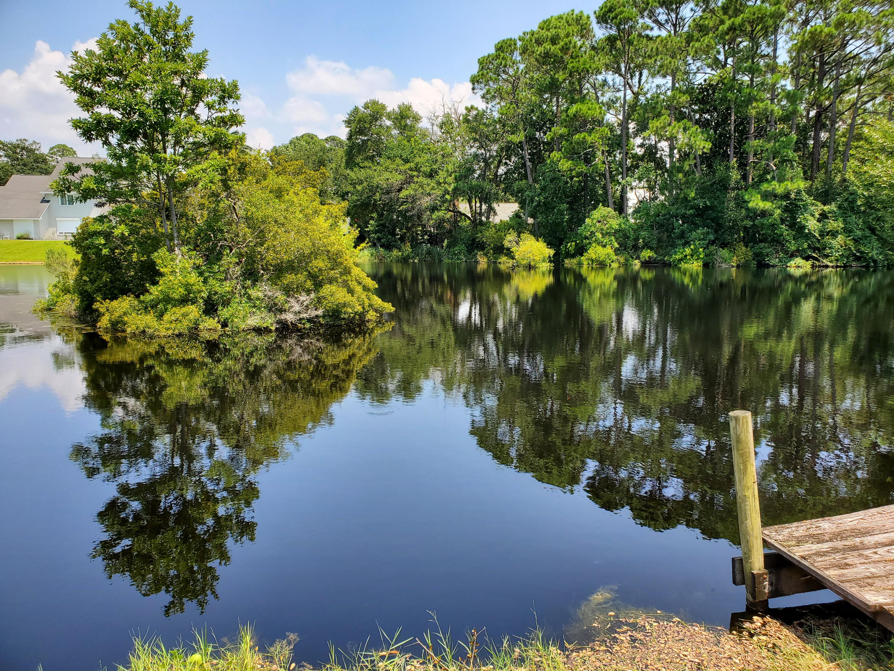 MARY ESTHER MANOR 1ST ADDN - Residential