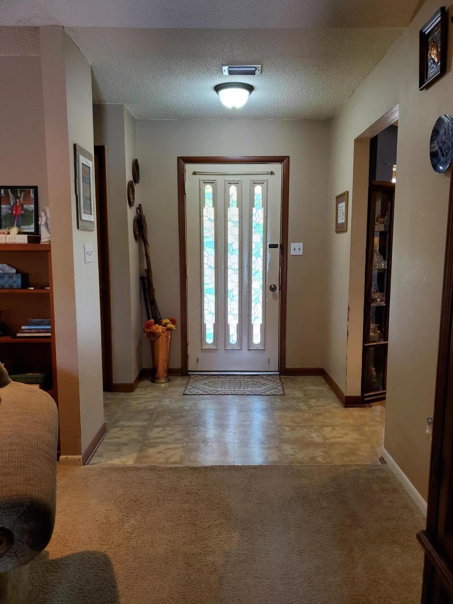 MARY ESTHER MANOR 1ST ADDN - Residential