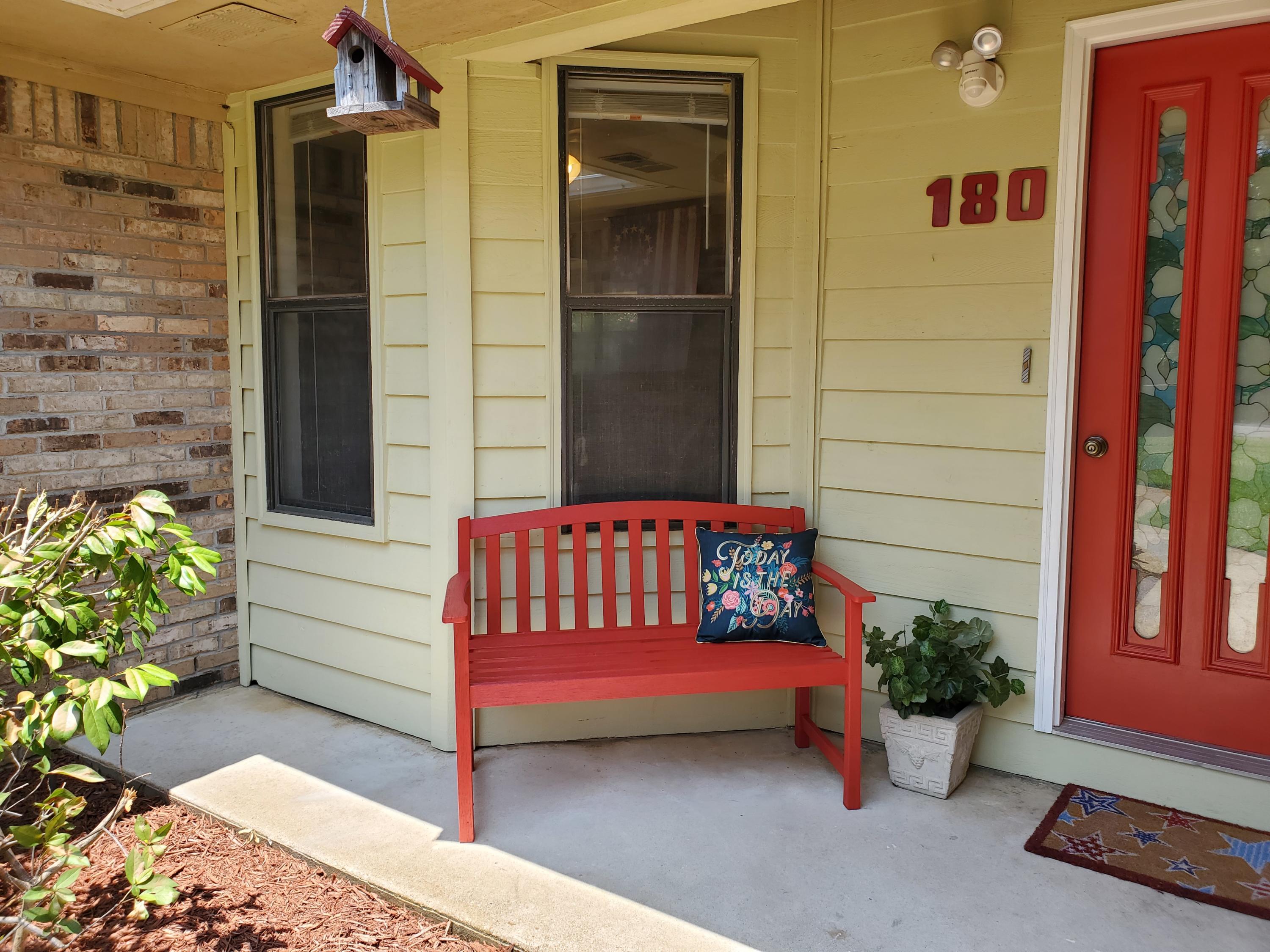 MARY ESTHER MANOR 1ST ADDN - Residential