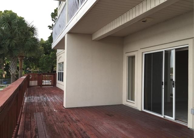 LAGUNA LANDING - Residential