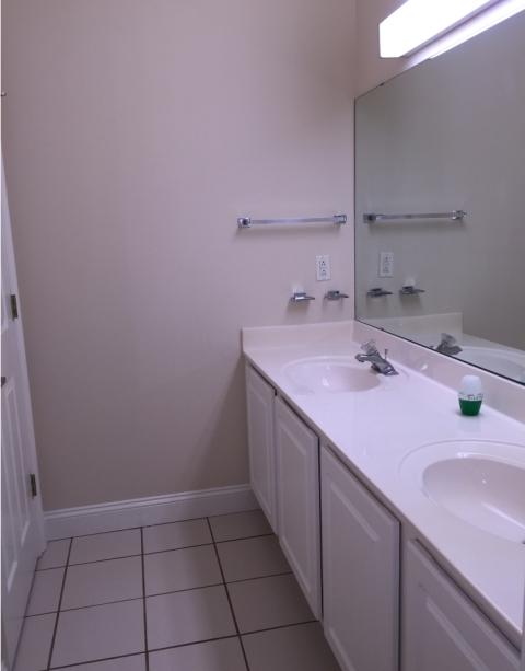 LAGUNA LANDING - Residential