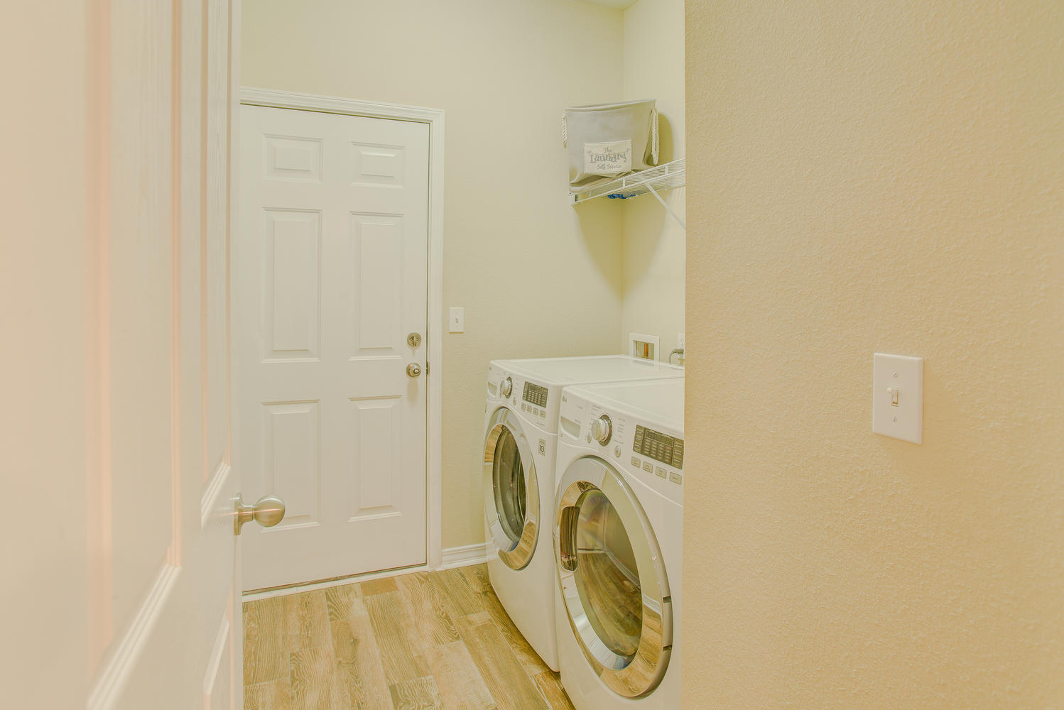 HAMMOCK BAY - Residential