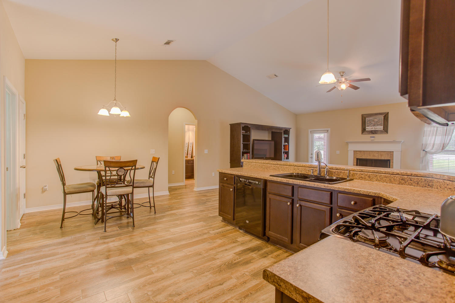 HAMMOCK BAY - Residential