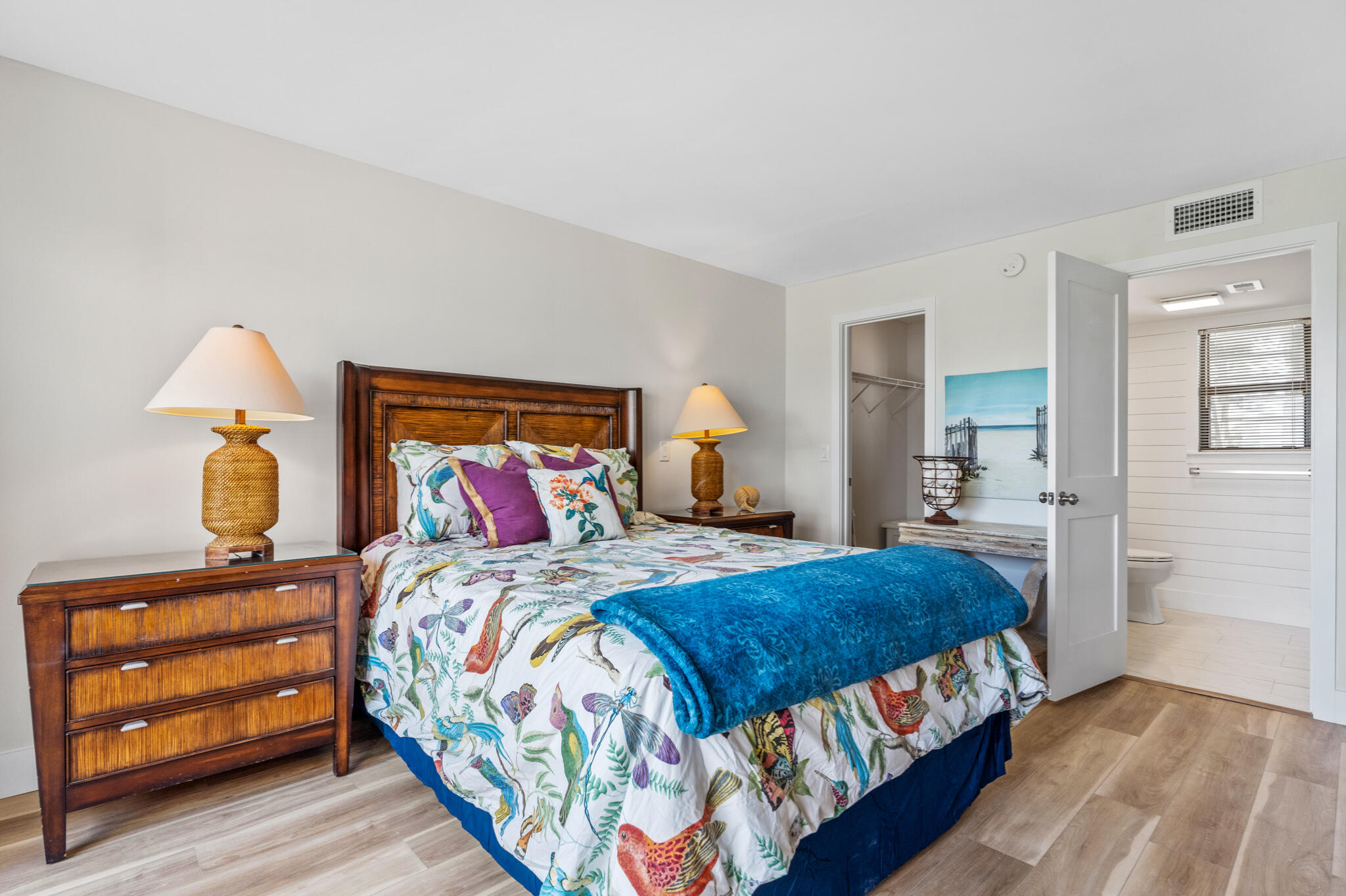 HARBOUR POINT CONDO - Residential