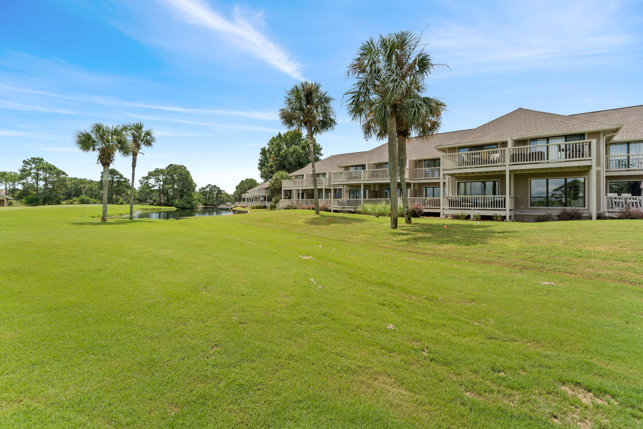 HARBOUR POINT CONDO - Residential