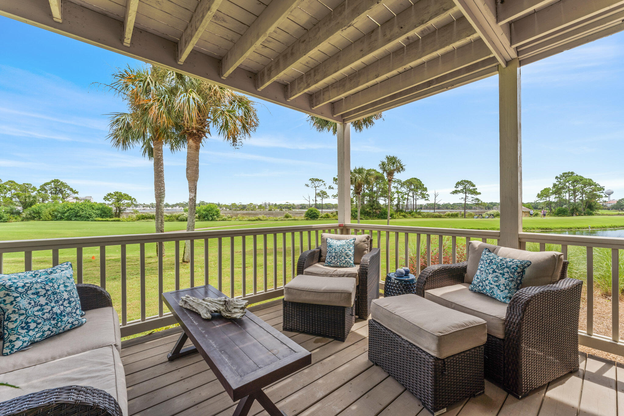 HARBOUR POINT CONDO - Residential
