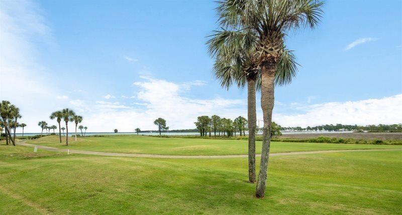 HARBOUR POINT CONDO - Residential
