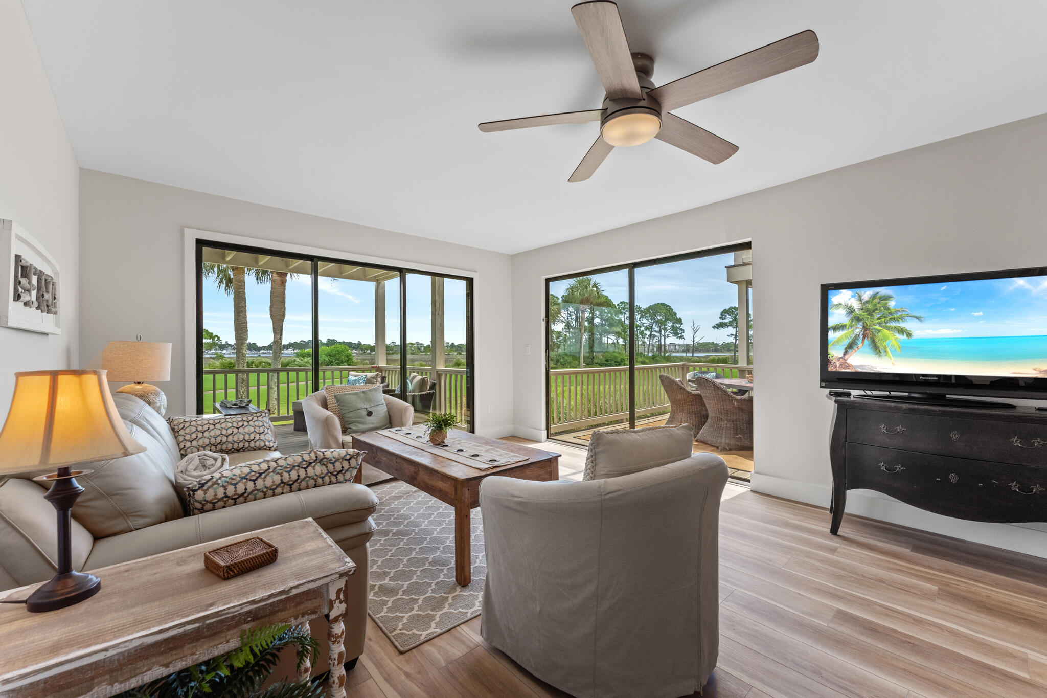 HARBOUR POINT CONDO - Residential