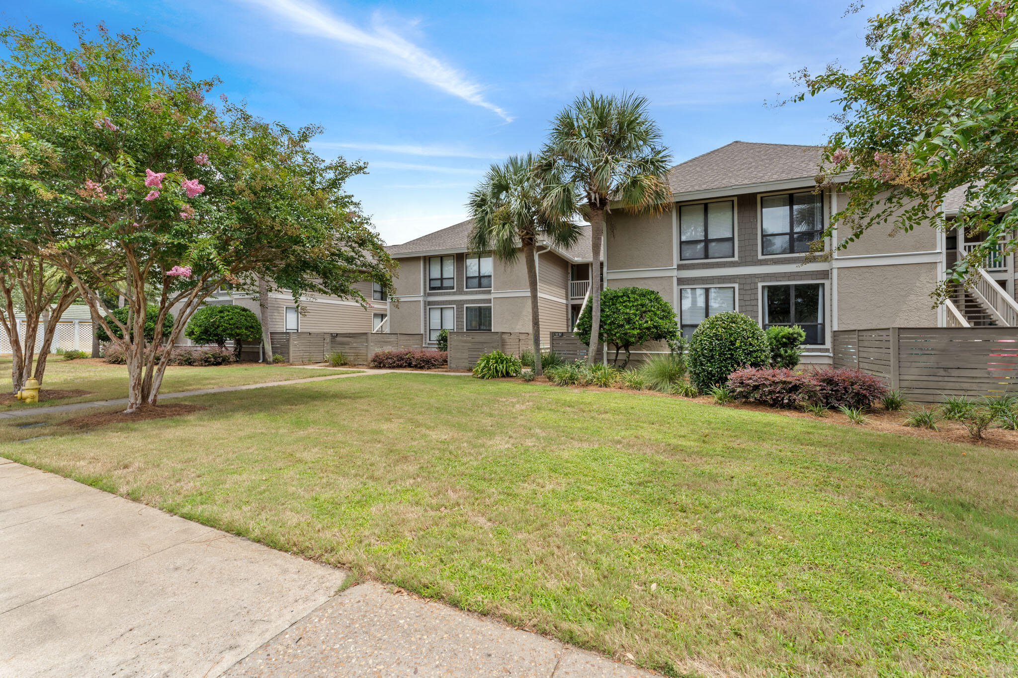 HARBOUR POINT CONDO - Residential