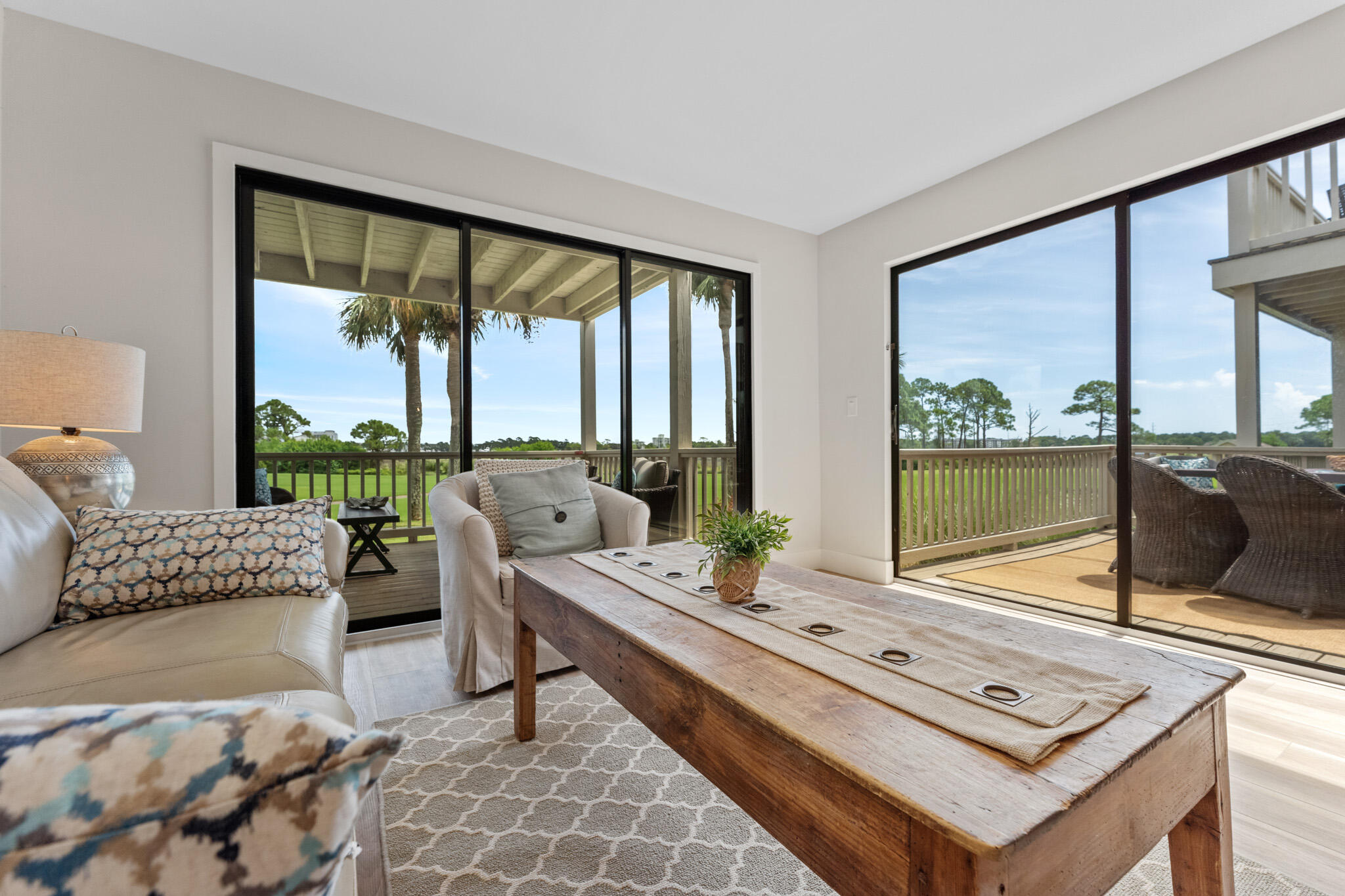 HARBOUR POINT CONDO - Residential