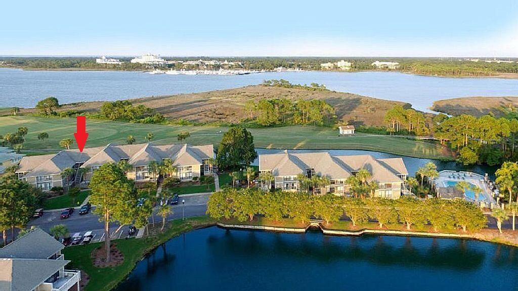HARBOUR POINT CONDO - Residential