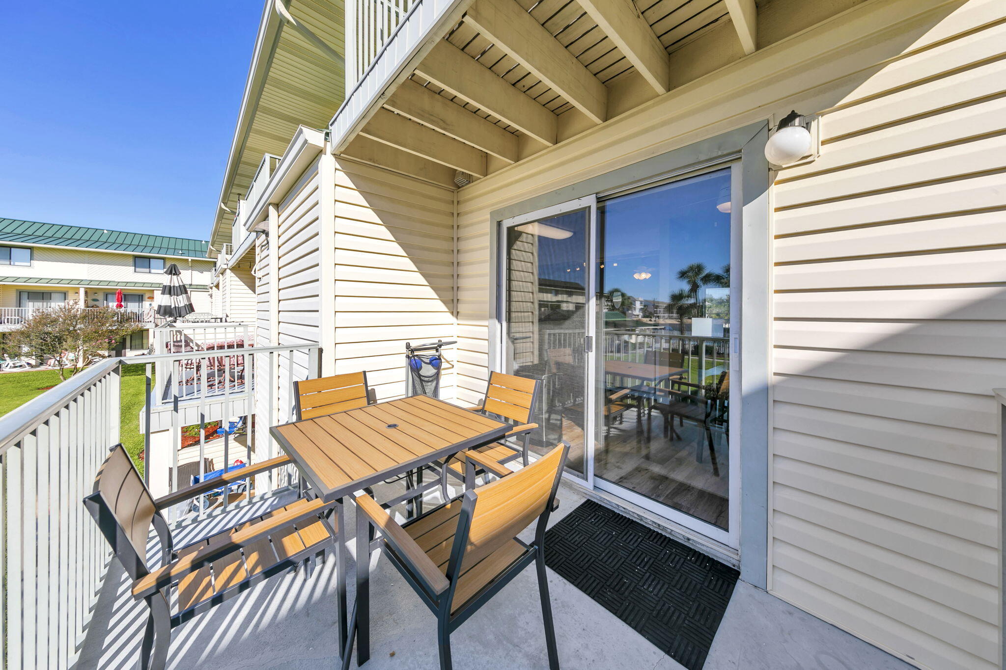 SANDPRINTS CONDO - Residential