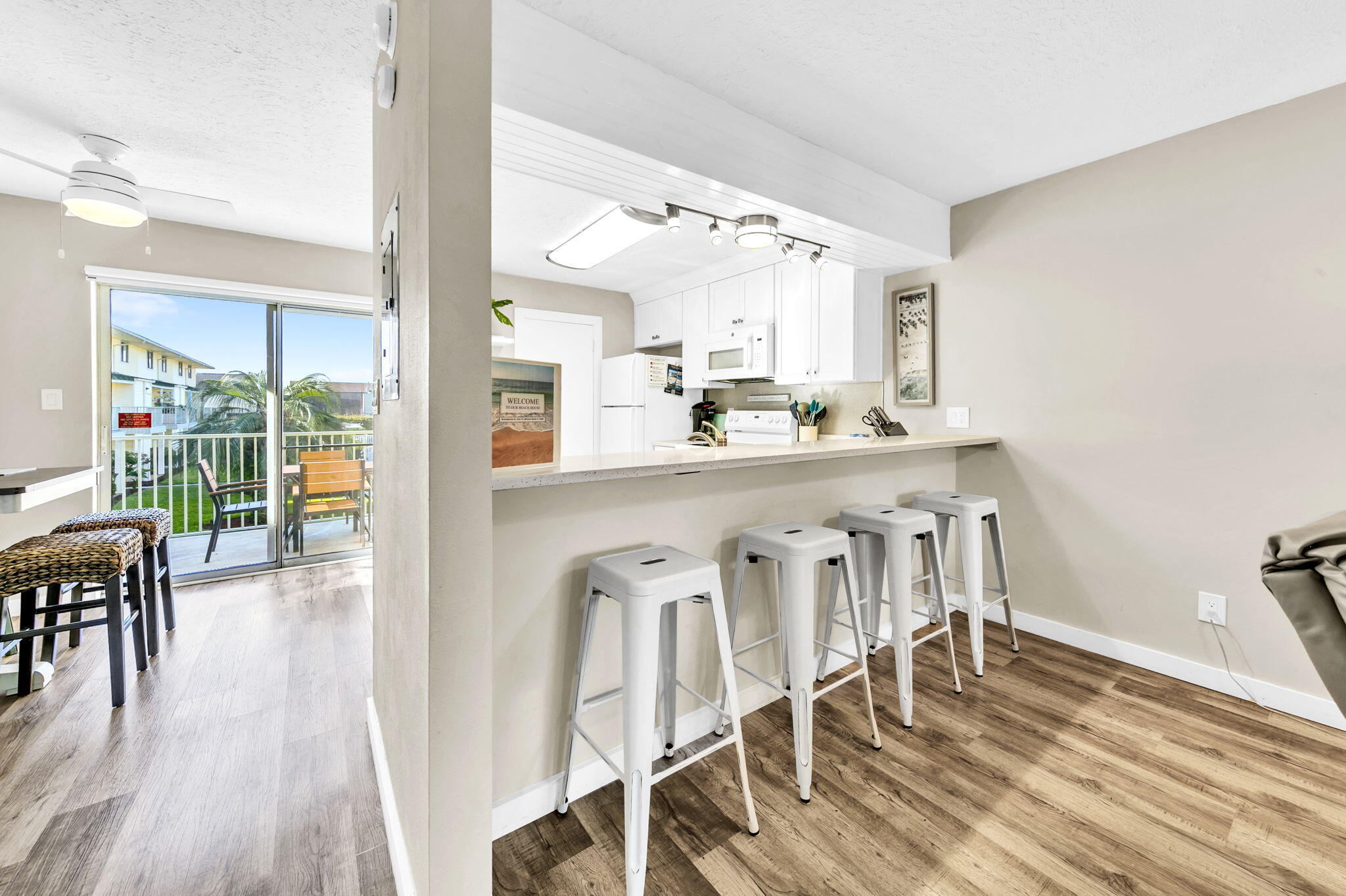 SANDPRINTS CONDO - Residential