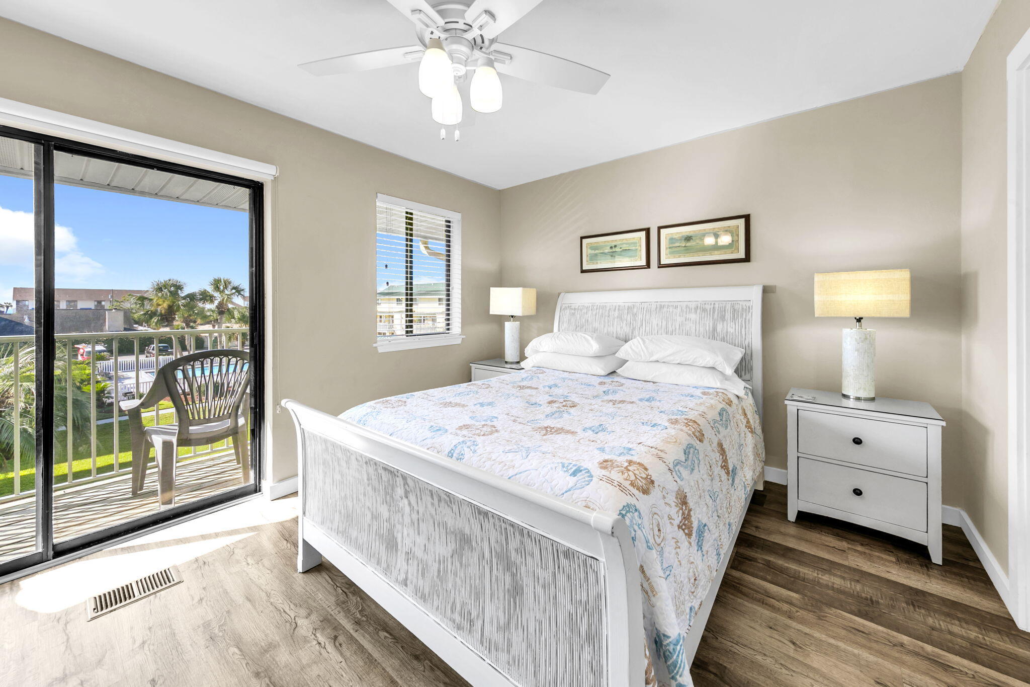 SANDPRINTS CONDO - Residential