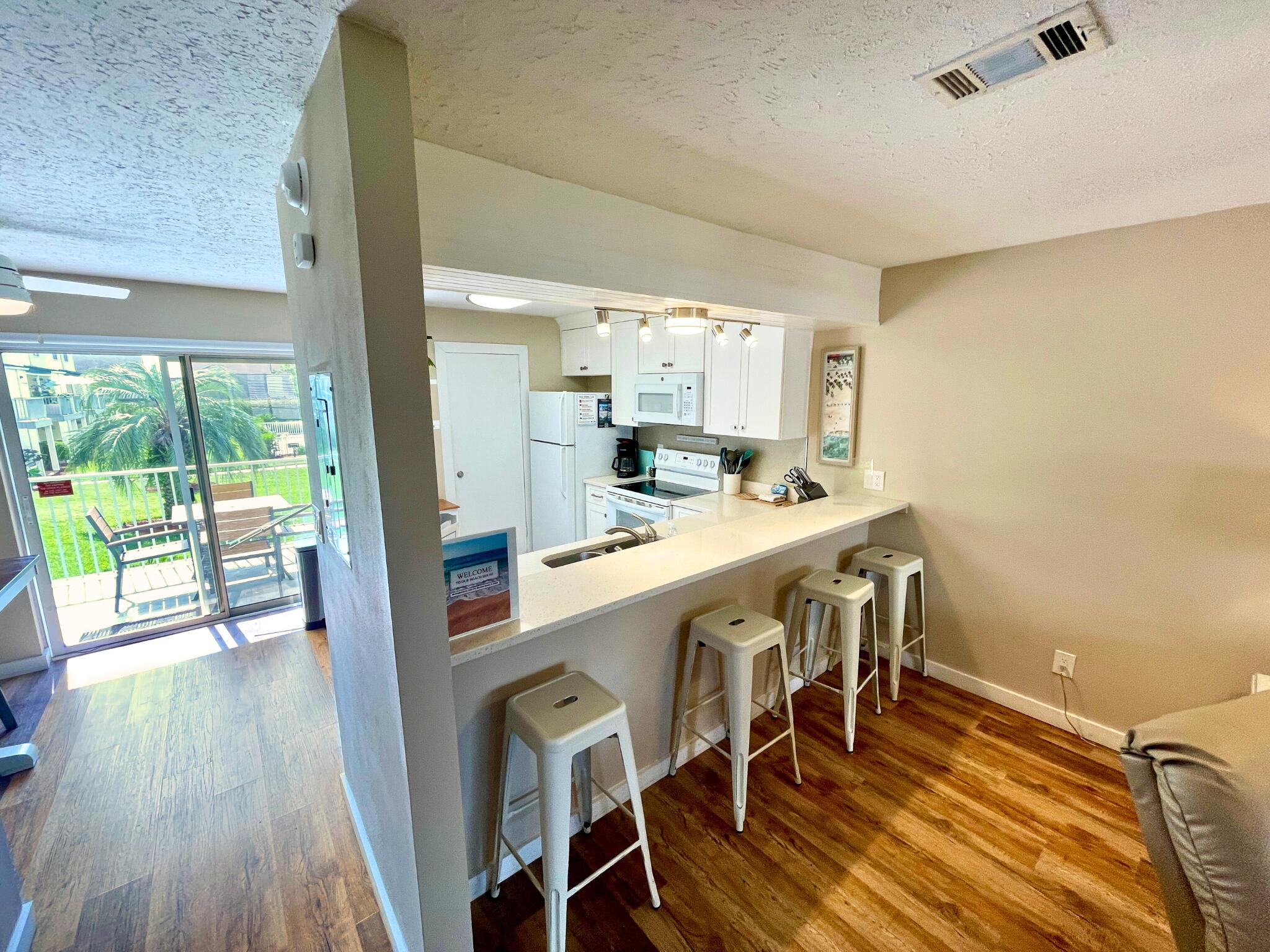 SANDPRINTS CONDO - Residential