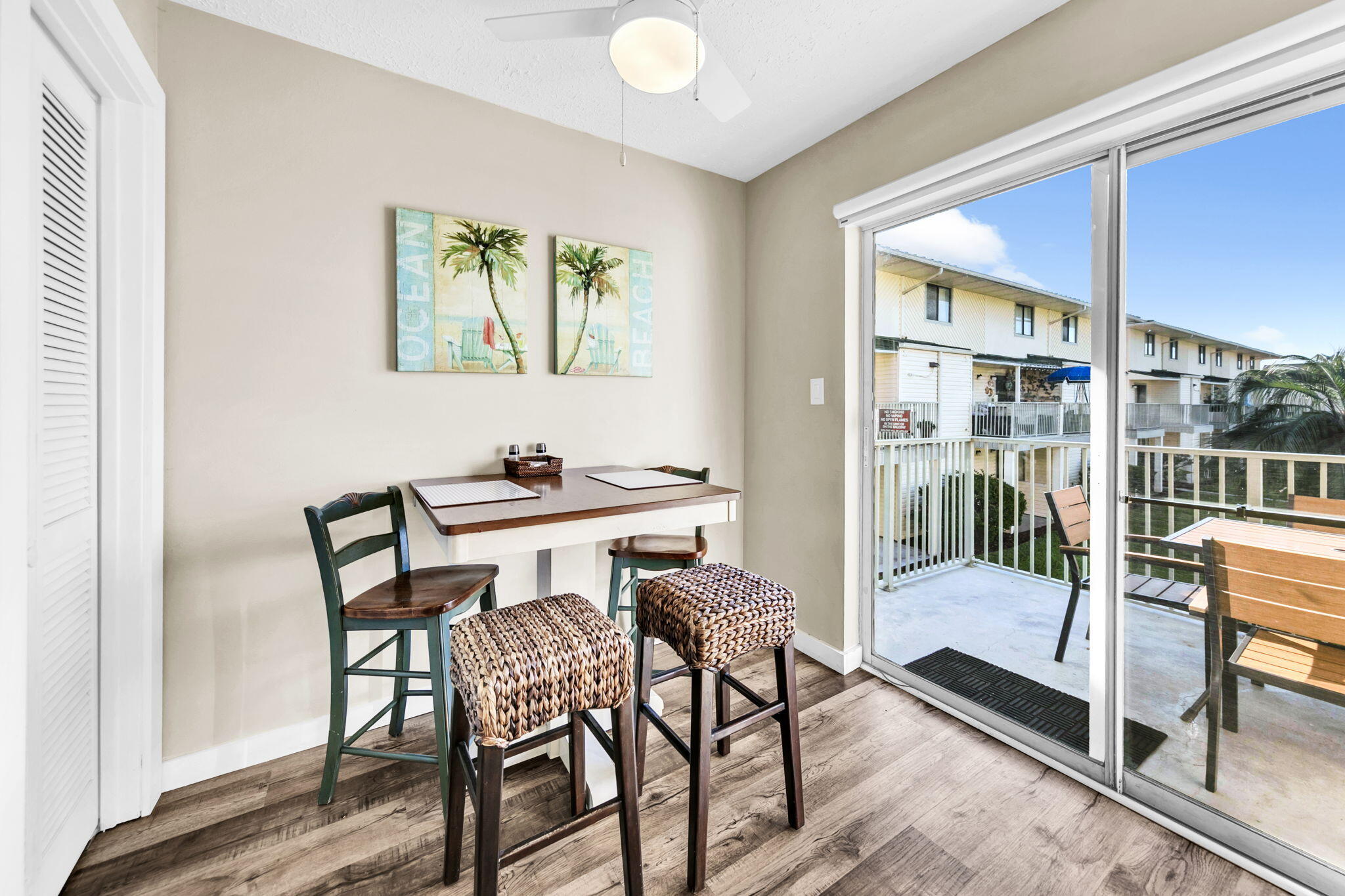 SANDPRINTS CONDO - Residential