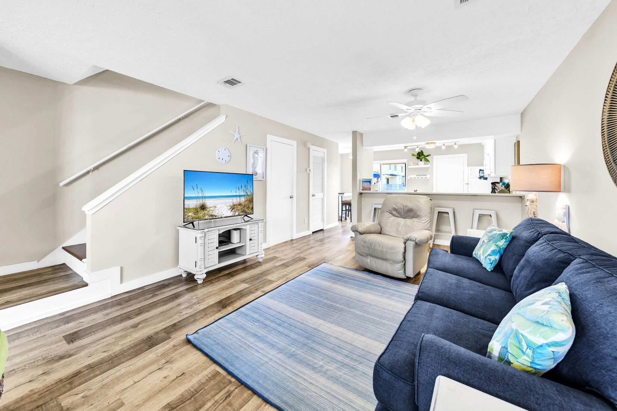 SANDPRINTS CONDO - Residential