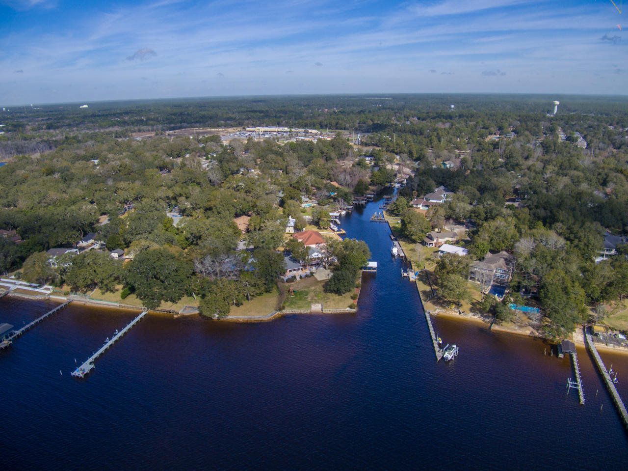 EDGEWATER VILLAGE - Residential