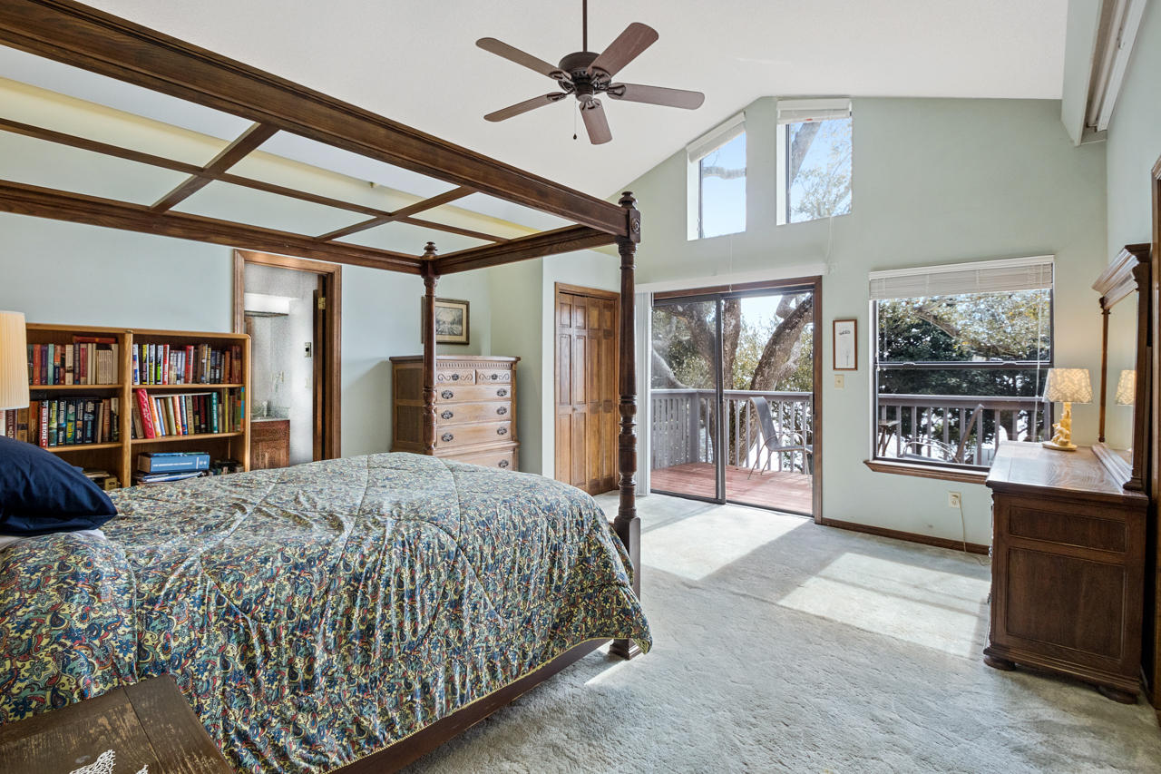 EDGEWATER VILLAGE - Residential