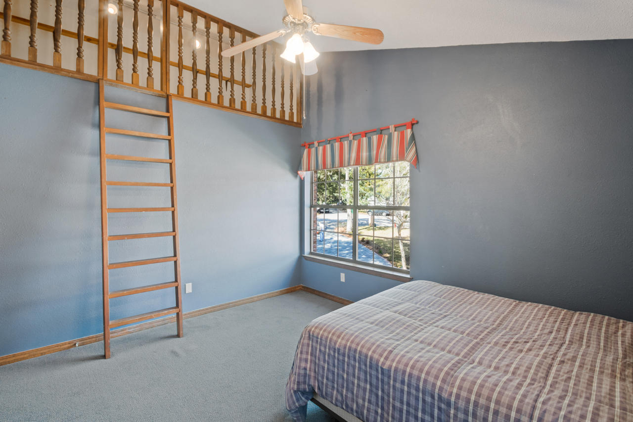 EDGEWATER VILLAGE - Residential