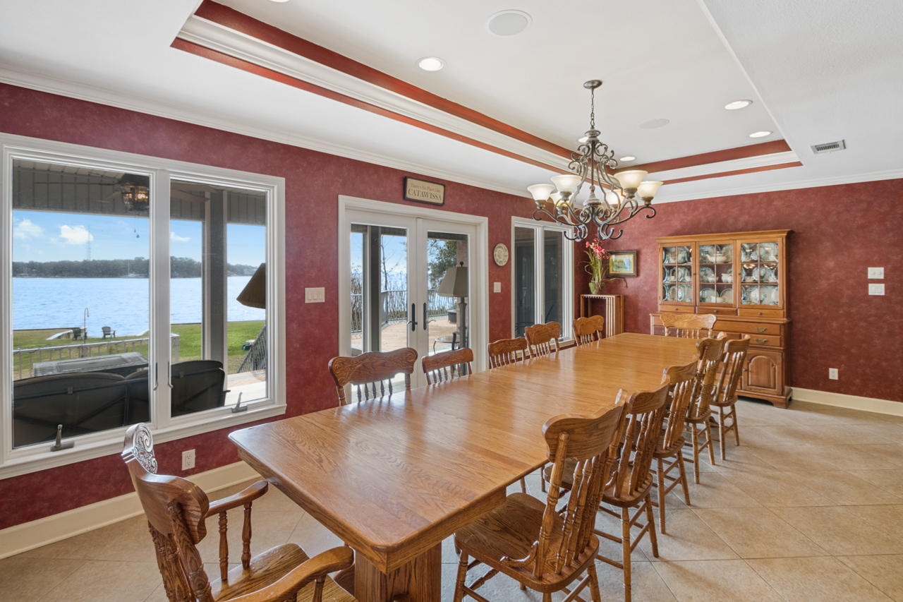 EDGEWATER VILLAGE - Residential