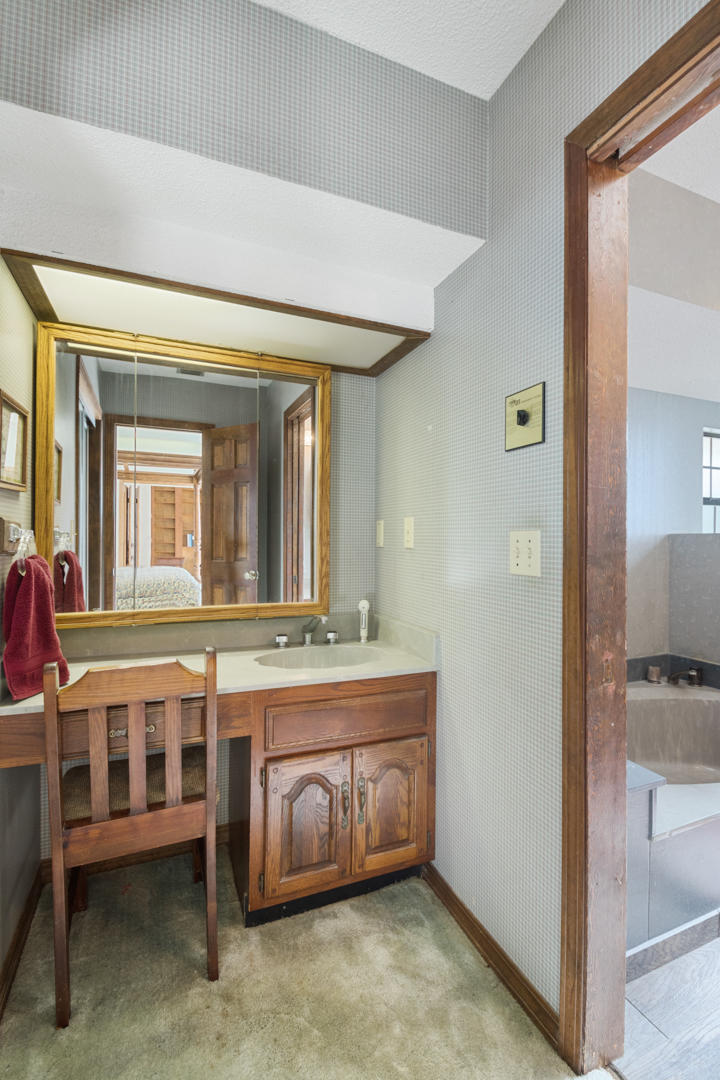 EDGEWATER VILLAGE - Residential