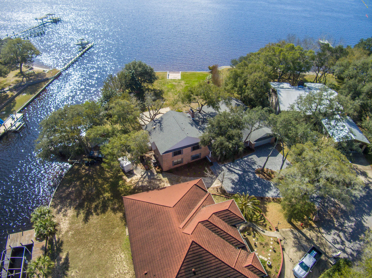 EDGEWATER VILLAGE - Residential