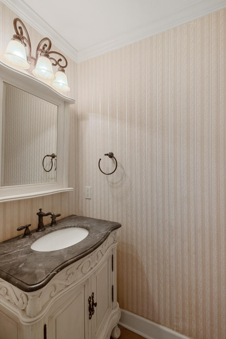 EDGEWATER VILLAGE - Residential