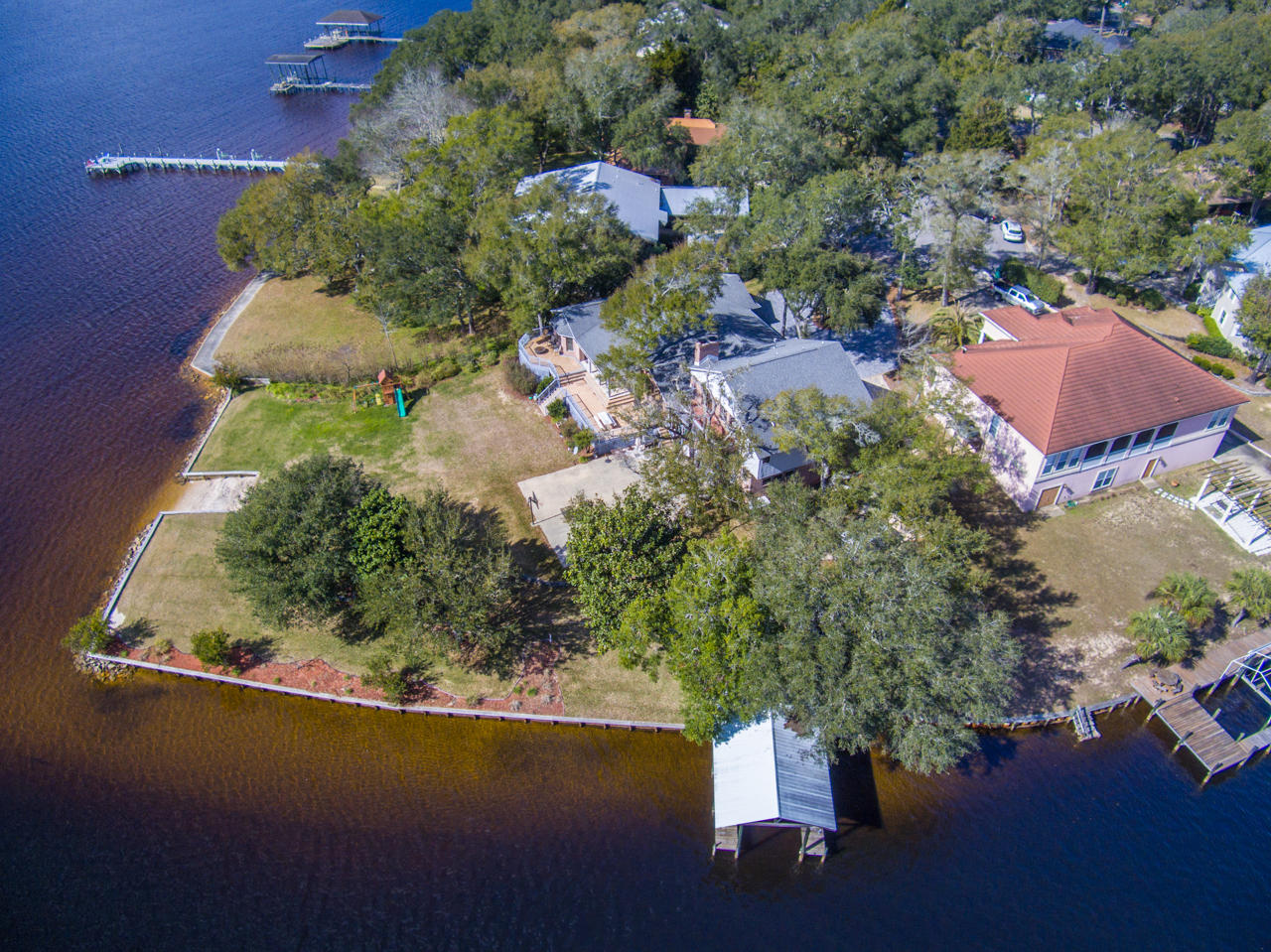 EDGEWATER VILLAGE - Residential