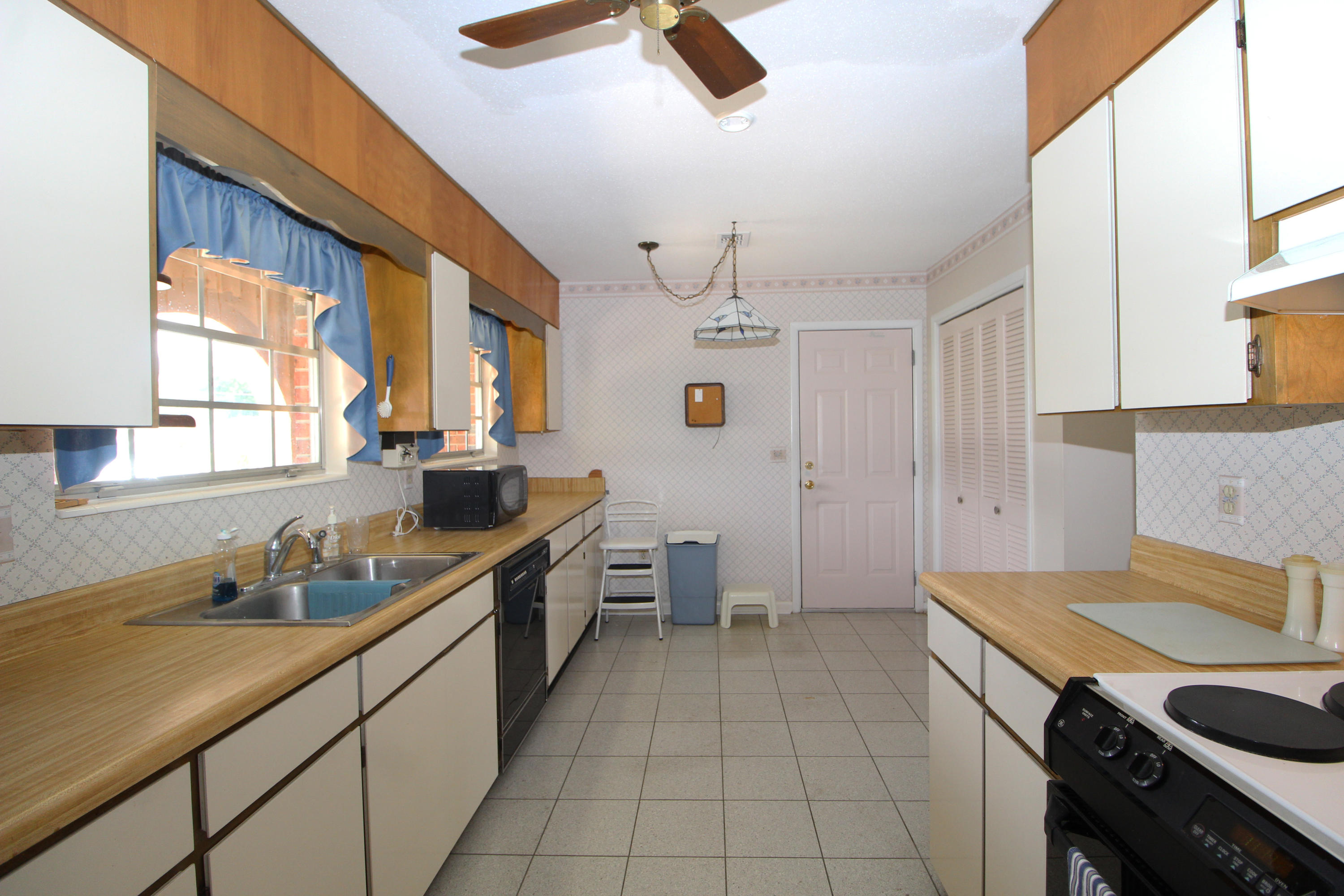 MIRAMAR ESTATES - Residential