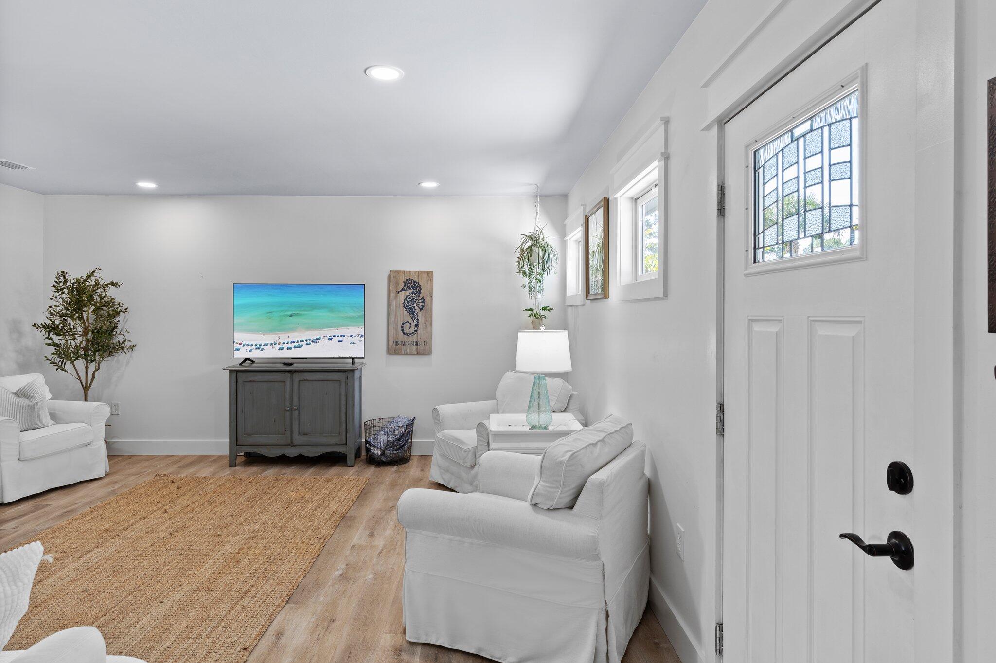 HOLIDAY SHORES EST 4TH ADDN - Residential