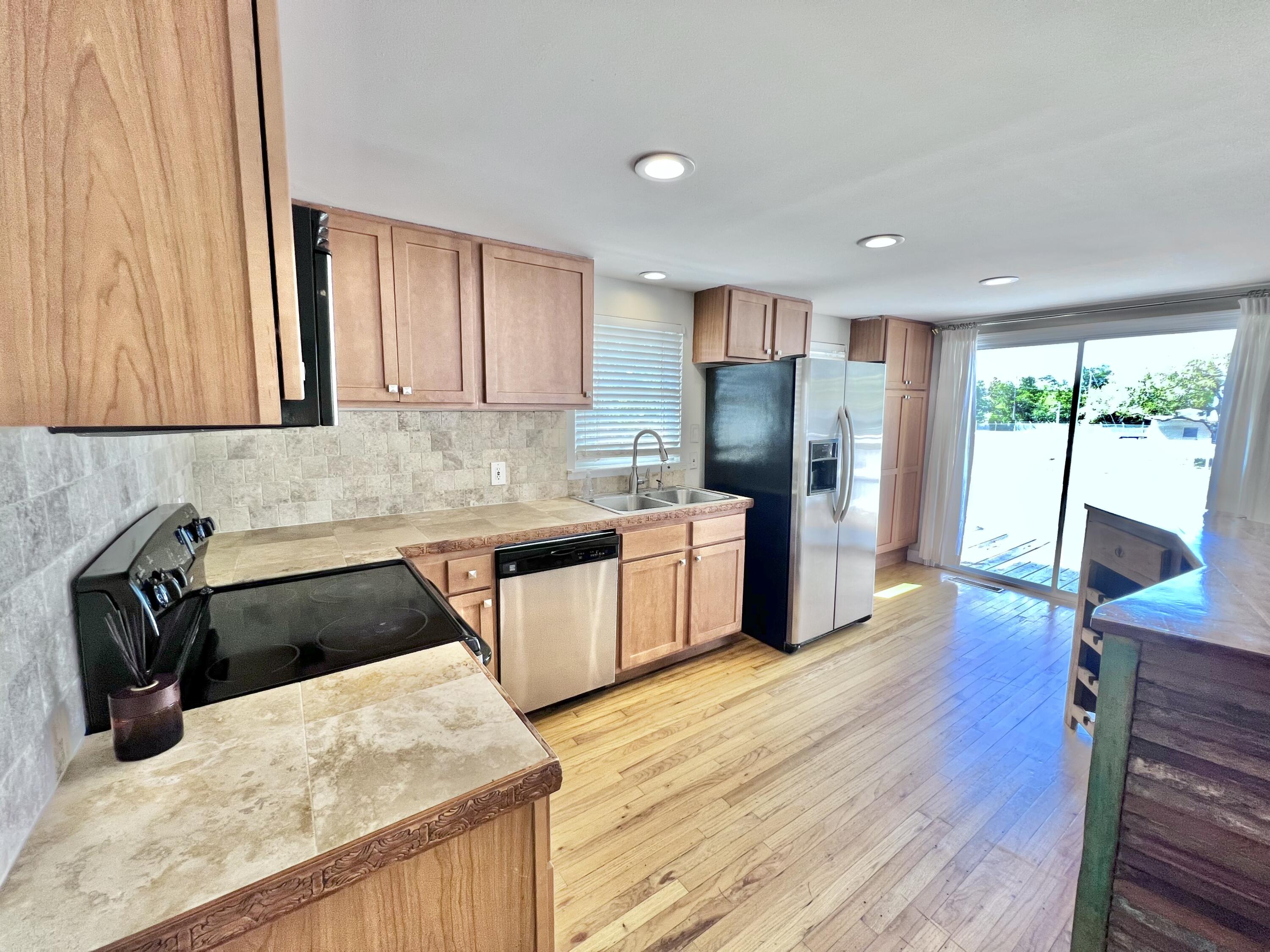 DESTIN (222100.00) - Residential